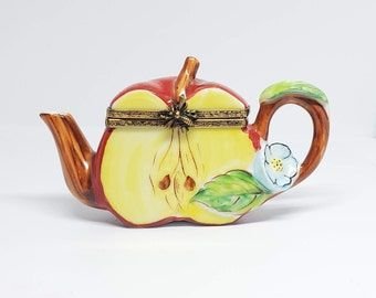 teapot apple.jpg