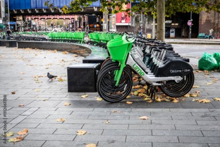 green uber bikes london.jpg