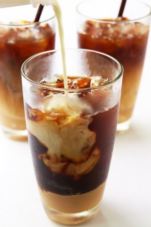 Vietnamese-Style-Iced-Coffee-3618879175.jpg