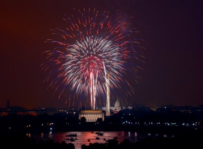 4th-of-july-fireworks-3047037019.jpg