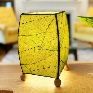 eangee-mini-square-9-inchh-green-cocoa-leaf-accent-table-lamp__6470hcropped.jpg