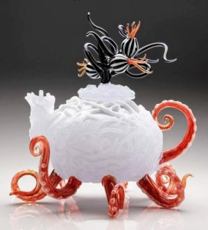 artreviewUmphressUnderTheTea~2.jpg