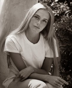 peggy lipton.jpg