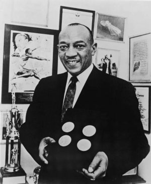 jesse owens.jpg