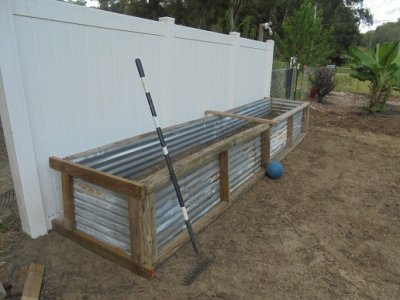 finished planter.JPG