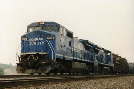 Conrail_train.jpg
