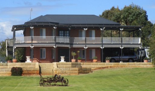 Busselton House.JPG Busselton House.JPG