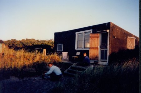 1995 labor day weekend Judy_patty_monomoy shack2.jpg
