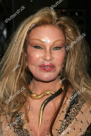 jocelyn-wildenstein.jpg