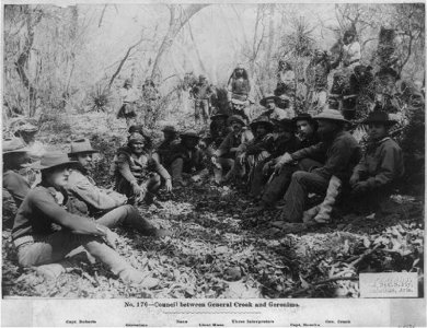 LOC-Geronimo-and-Crook-1000px.jpg