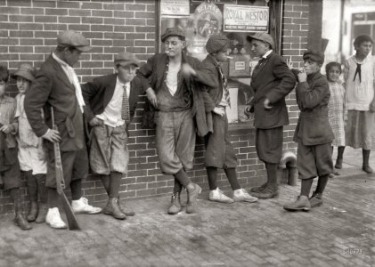 Group of kids on the mean streets of Springfield, Massachusetss, by Lewis Wickes Hine. 1916.jpg