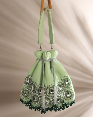 bag green pouch.jpg