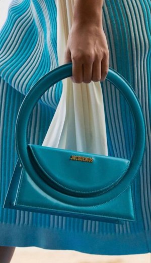bag circle Jac.jpg
