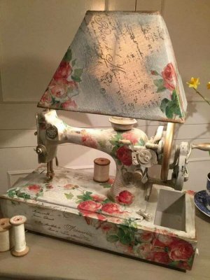 lamp floral sewing machine.jpg