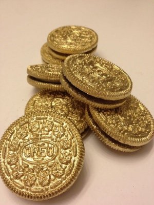 gold oreos.jpg