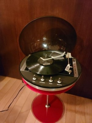 red record deck.jpg