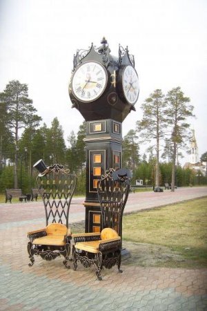 clock park chairs.jpg
