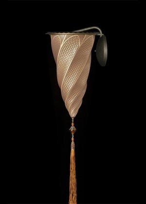 fortuny-cesendello-gold-mosaic-glass-wall-applique-lamp.jpg