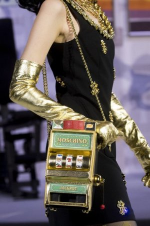 bag moschino.jpg