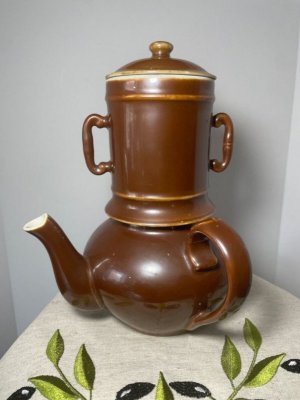 teapot vintage french.jpg