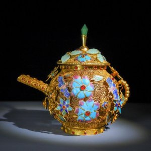 teapot vintage chinese.jpg