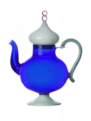 teapot blue orinete.jpg