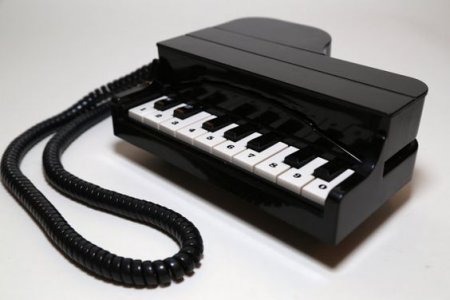 phone piano.jpg