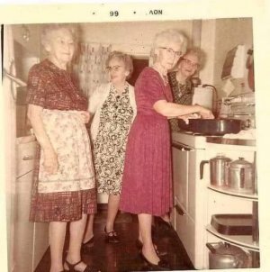 THANKSGIVING 1966.jpg