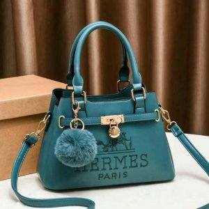 bag hermes pompom.jpg