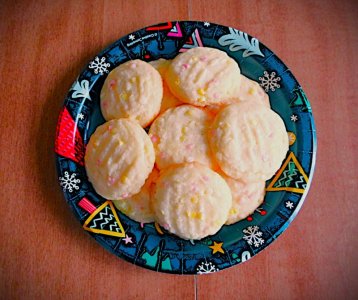 Cornstarch Butter Cookies (topped with Rainbow Confetti Sprinkles)_.JPG