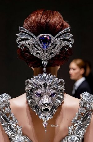 silver lion headress.jpg