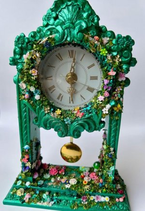 clock green floral.jpg