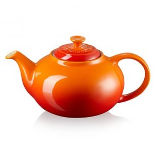 teapot le crueset.jpg