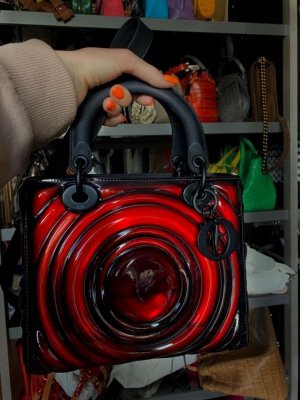 bag red swirl.jpg
