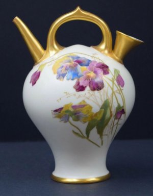 teapot royal worcester.jpg