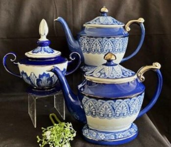 teapot blue.jpg