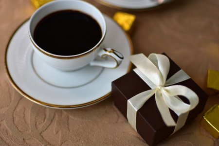 B&W gift box coffee.jpg