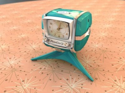 clock vintage tv.jpg