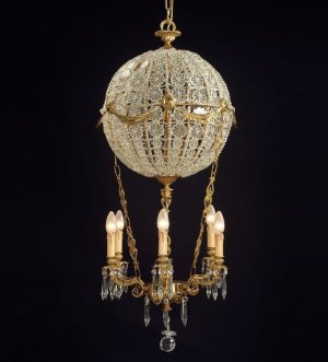 light french expesive chandalier.jpg