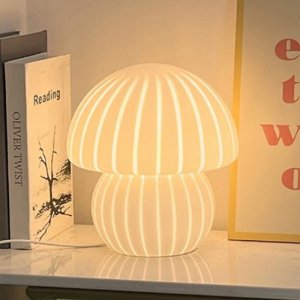 lamp mushroom2.jpg