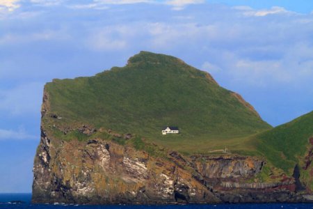 loneliest-house-in-the-world.jpg