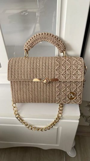 bag braided beige.jpg