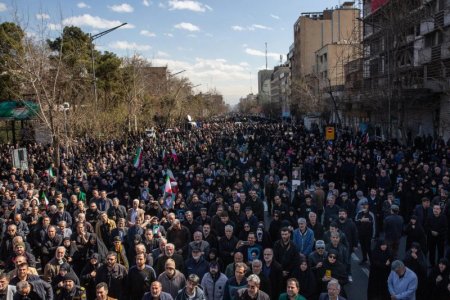 Iran mourn.jpg Iran mourn.jpg