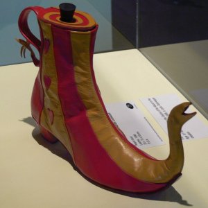 teapot jester boot.jpg