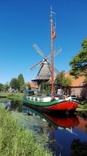 red green barge.jpg