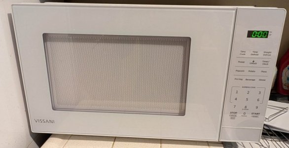 Vissani-mic-oven2.jpg Vissani-mic-oven2.jpg