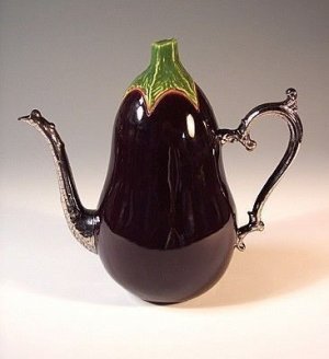 teapot aubergine.jpg