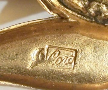 brooch75 (Coro1b).jpg