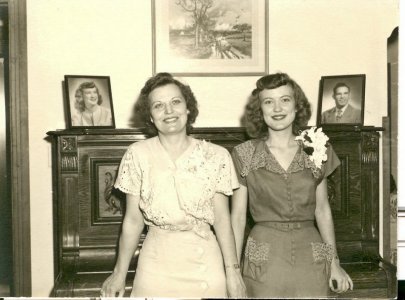 Mom-Grandma Thompson 1951 (approx).jpg