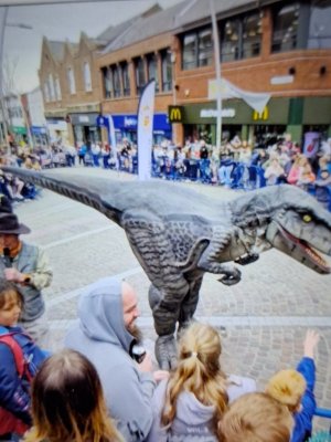 Dino5.jpg Dino5.jpg
